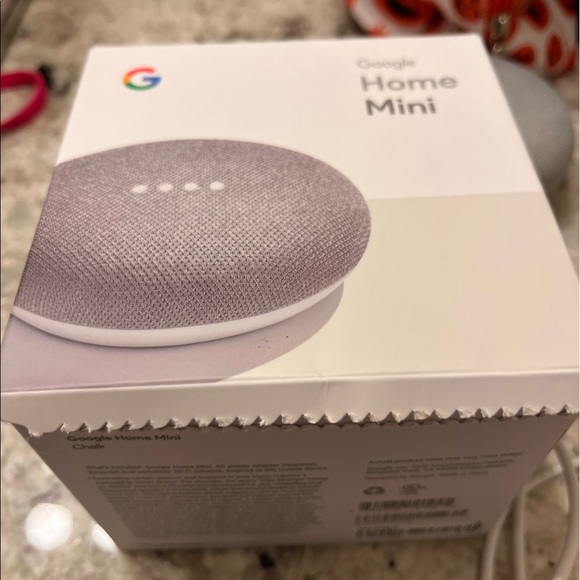 Google Home Mini - Picture 3 of 3
